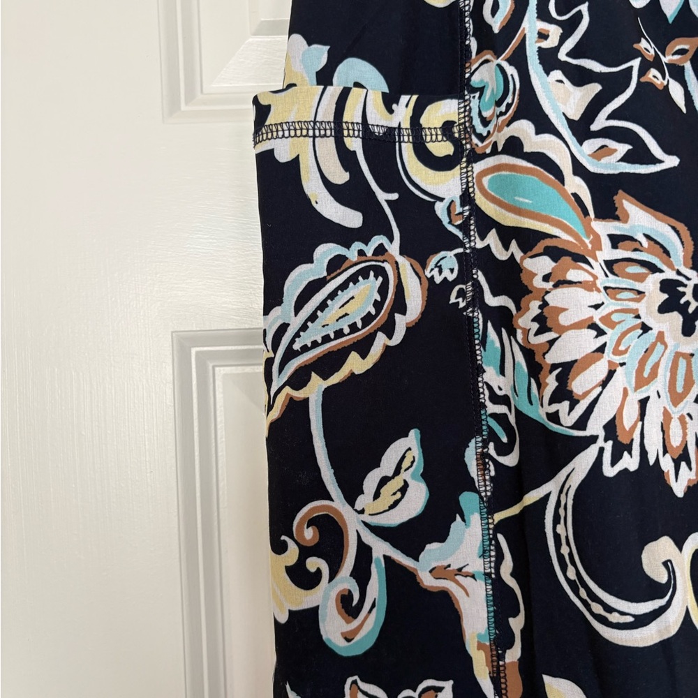 Chico’s Patterned Skort Size 2.5 - image 3